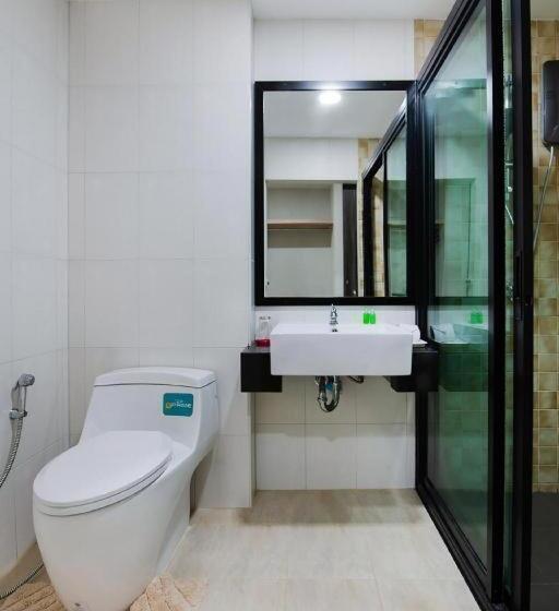 בית מלון כפרי Sattahip 9 Boutique