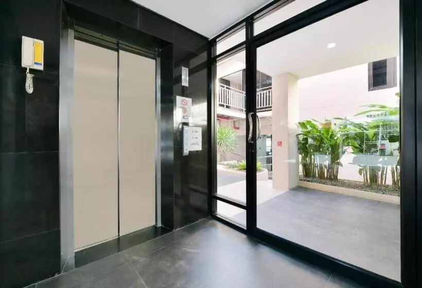 Hotelli Sattahip 9 Boutique