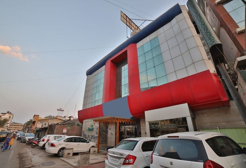 Hotel The Emerald By Oyo Rooms