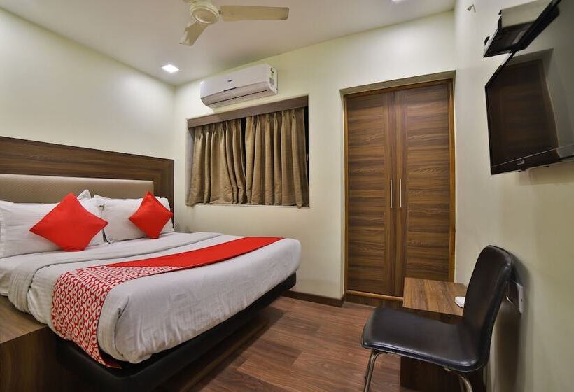 Hotel The Emerald By Oyo Rooms