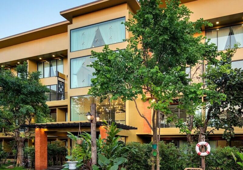 Hotelli Trex Buriram Boutique