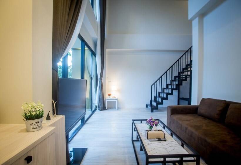 Hotelli Trex Buriram Boutique