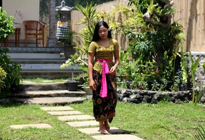ペンション Samsara Homestay