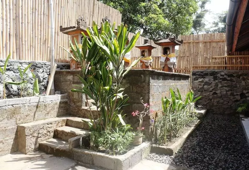 ペンション Samsara Homestay