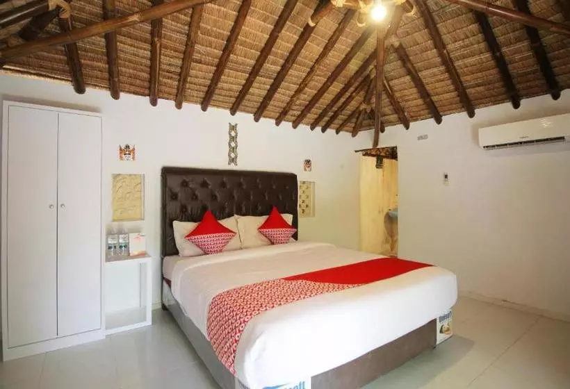 ユースホステル Villa And Resto Kubu Selem Etnik Bali By Oyo Rooms