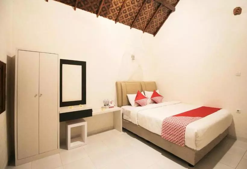 ユースホステル Villa And Resto Kubu Selem Etnik Bali By Oyo Rooms