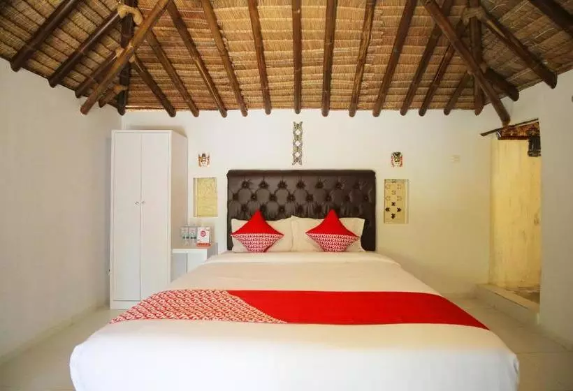 ユースホステル Villa And Resto Kubu Selem Etnik Bali By Oyo Rooms