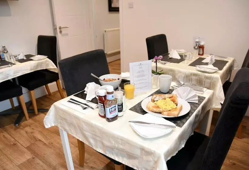 Apple Tree Place B&b