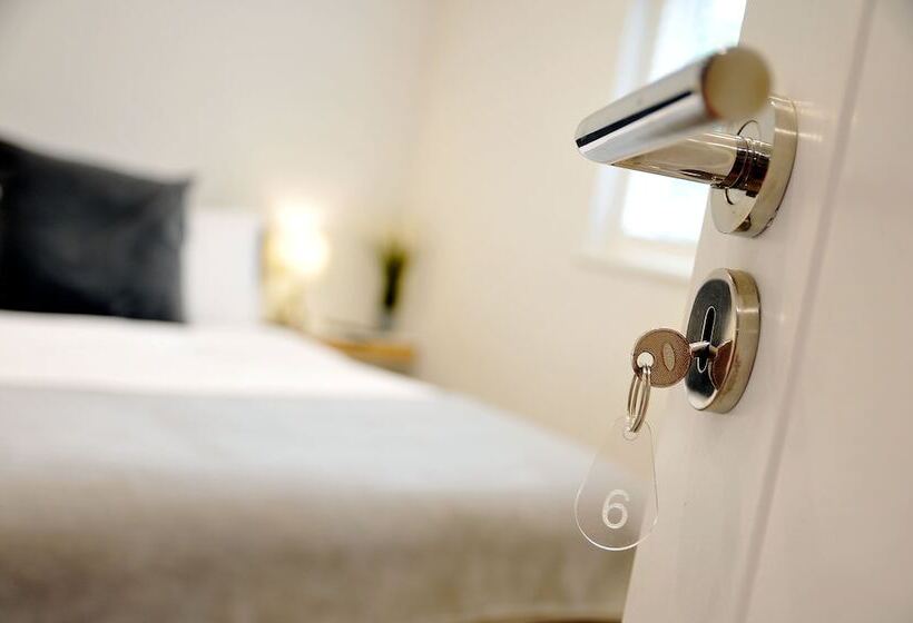 Apple Tree Place B&b