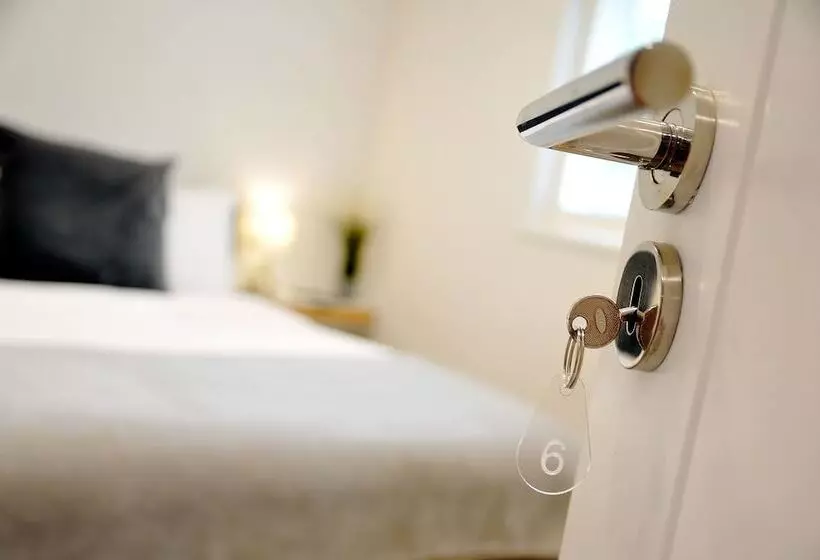 Apple Tree Place B&b