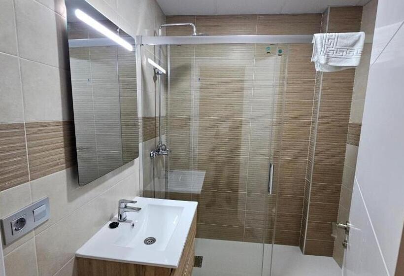 Hostal Restaurante El Cruce