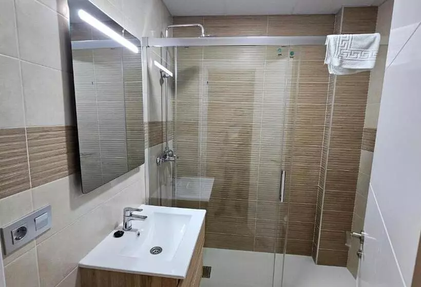 Hostal Restaurante El Cruce