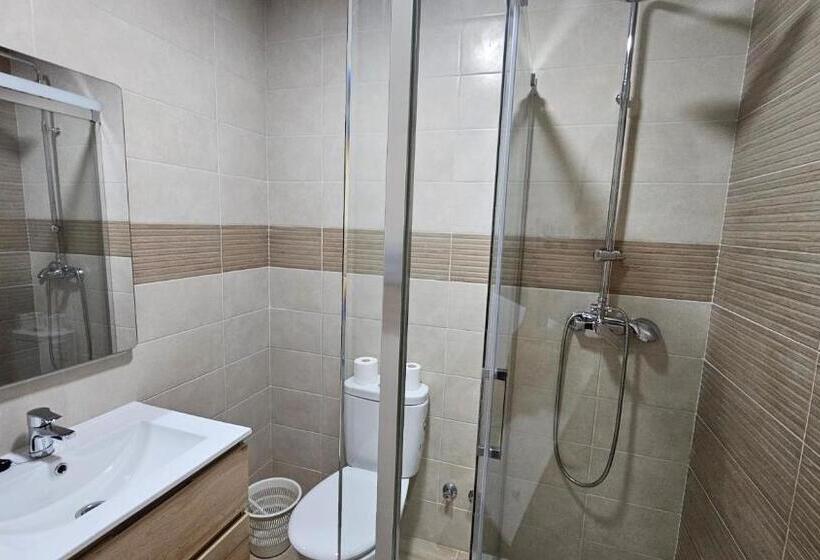 Hostal Restaurante El Cruce