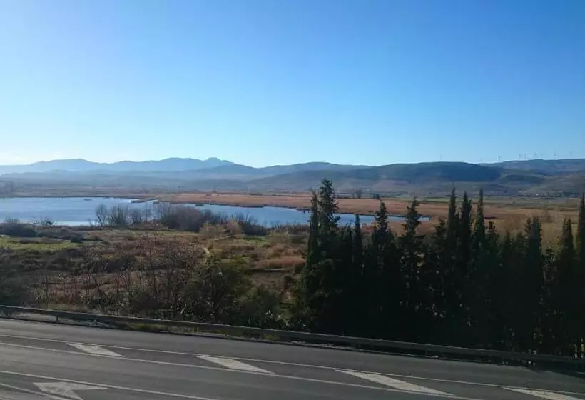 Hostal Restaurante El Cruce