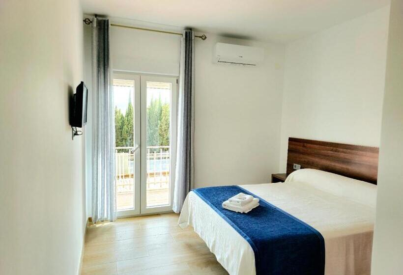 Hostal Restaurante El Cruce