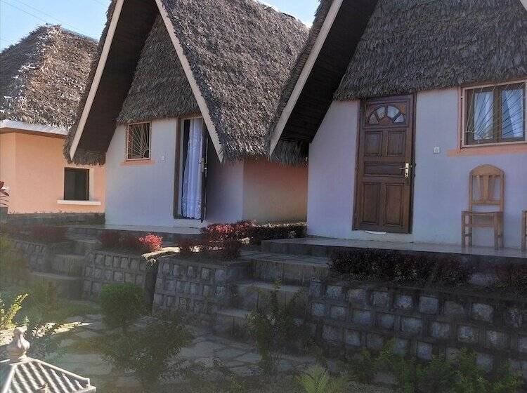 هتل Analamazaotra