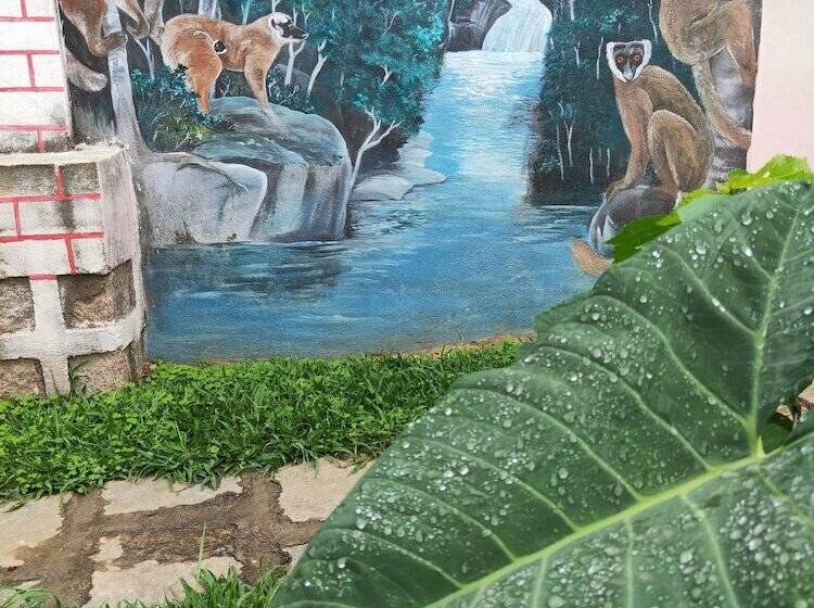 هتل Analamazaotra