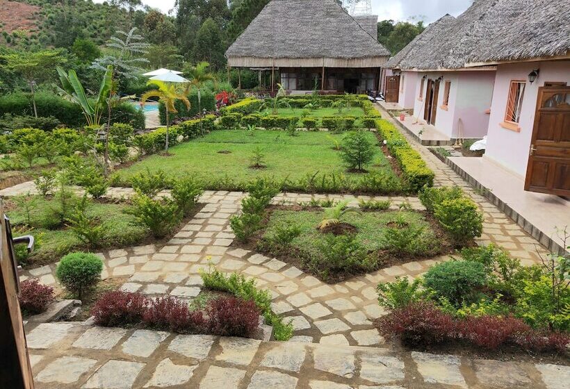 هتل Analamazaotra