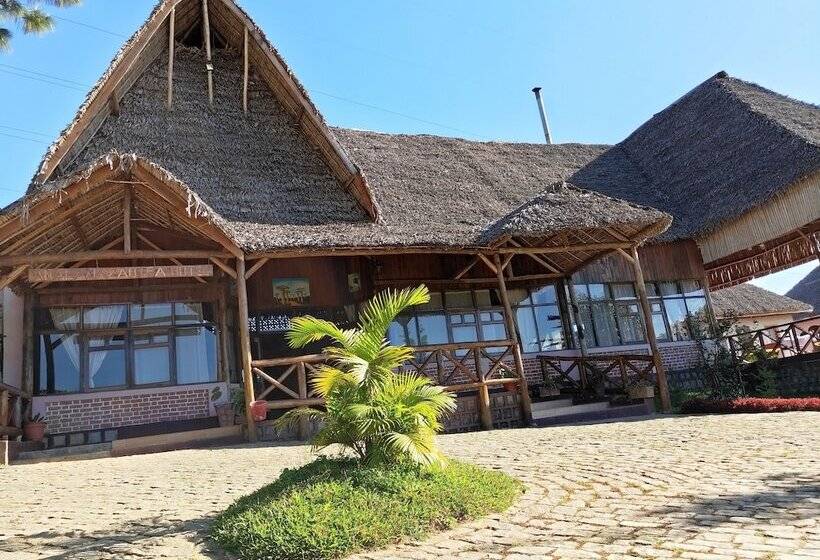 هتل Analamazaotra