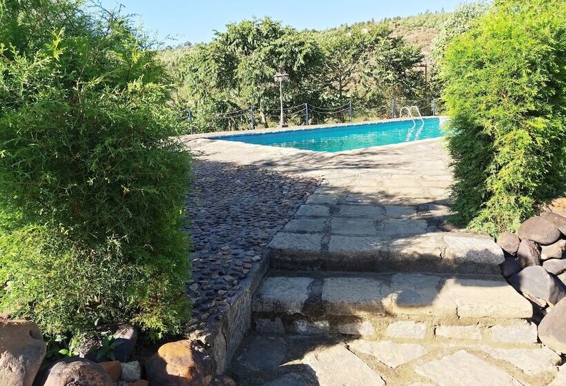 هتل Analamazaotra