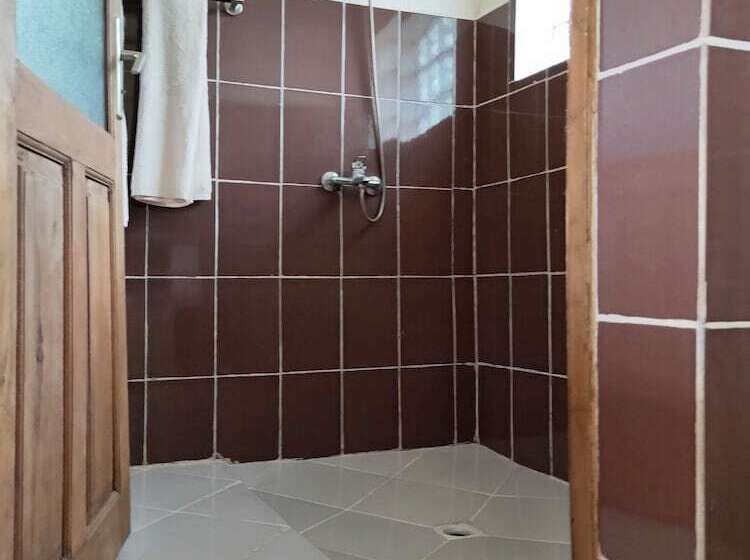 هتل Analamazaotra