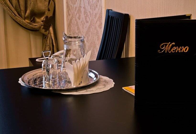 هتل Lazurny Bereg