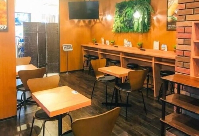 ホテル Livemax Umeda West