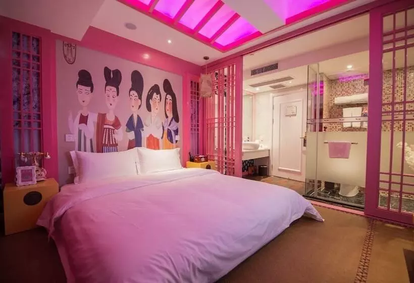 هتل Love Of Swan Theme