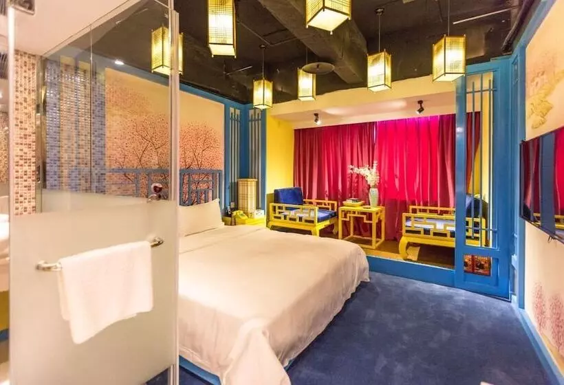 هتل Love Of Swan Theme