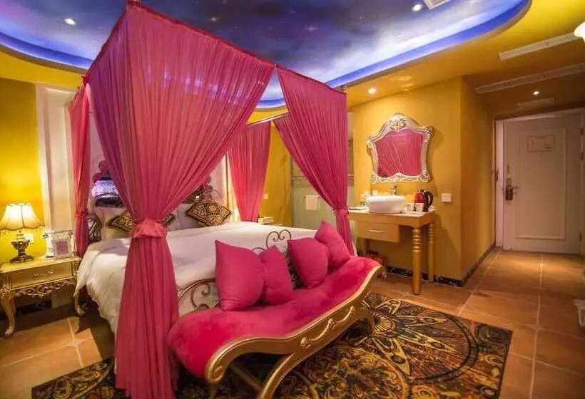 هتل Love Of Swan Theme