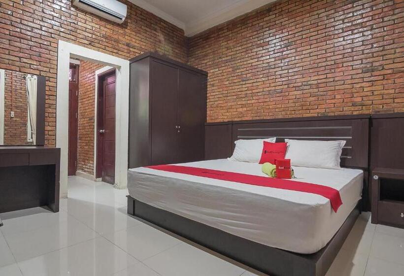 فندق Reddoorz Plus Near Cambridge City Square 2