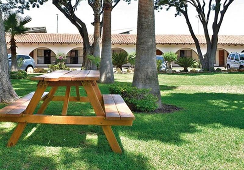 هتل Sand S San Luis Potosí