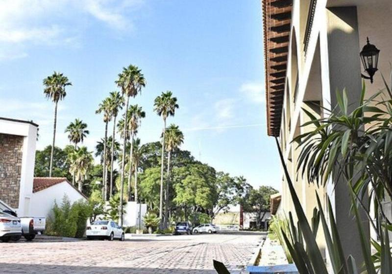 هتل Sand S San Luis Potosí