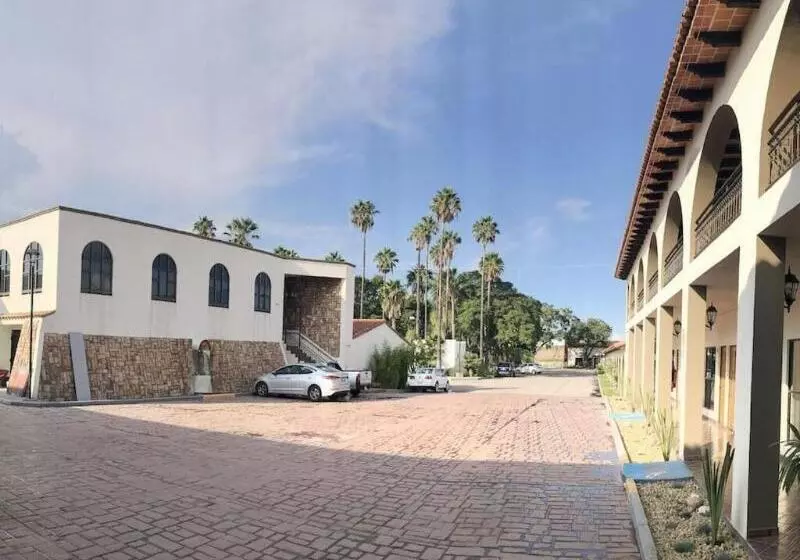 هتل Sand S San Luis Potosí