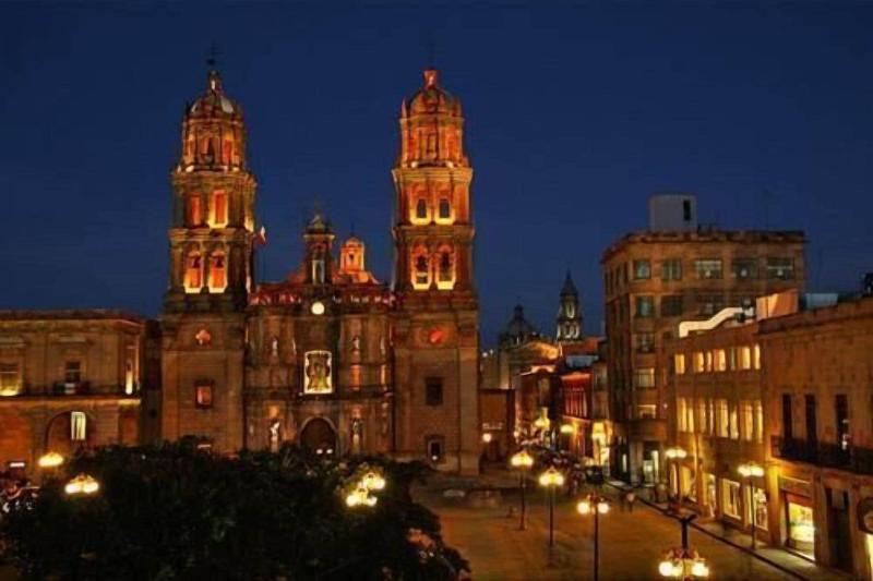 هتل Sand S San Luis Potosí