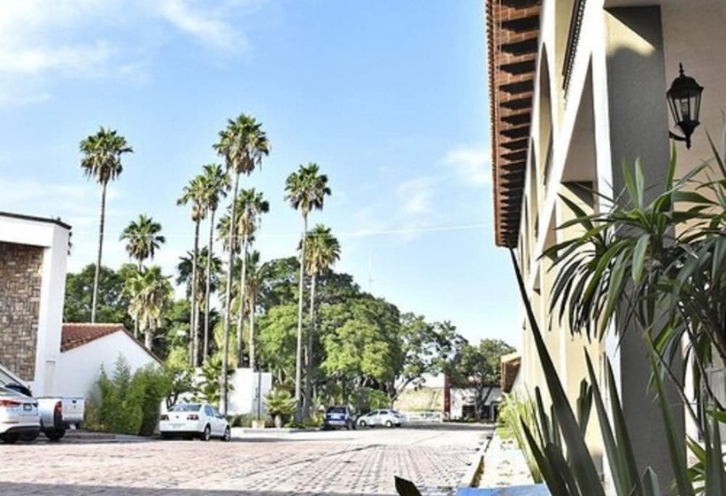 هتل Sand S San Luis Potosí