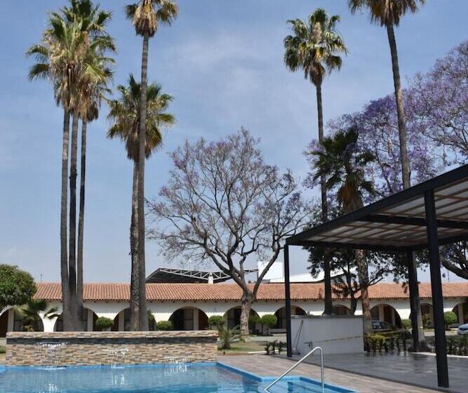 هتل Sand S San Luis Potosí