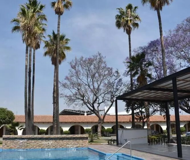 هتل Sand S San Luis Potosí