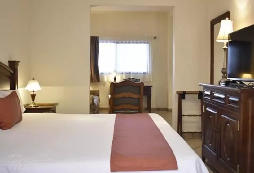 هتل Sand S San Luis Potosí