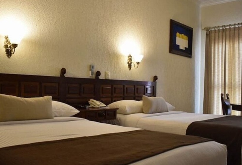 هتل Sand S San Luis Potosí