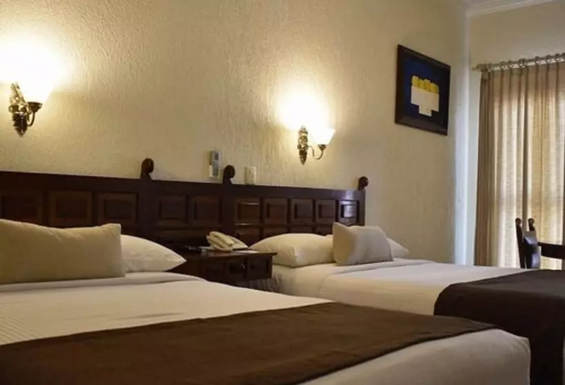 هتل Sand S San Luis Potosí