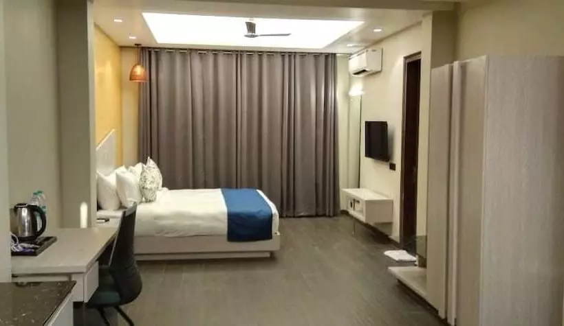 Hotelli The Forest Vines Resort