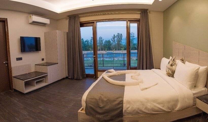 Hotel The Forest Vines Resort