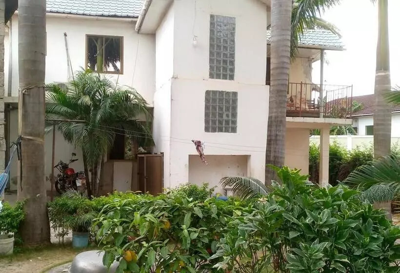 Jj&je Family House   Hostel
