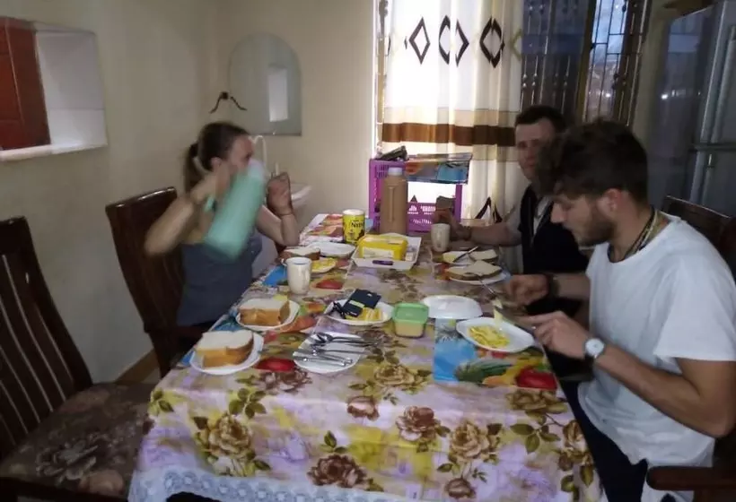 Jj&je Family House   Hostel