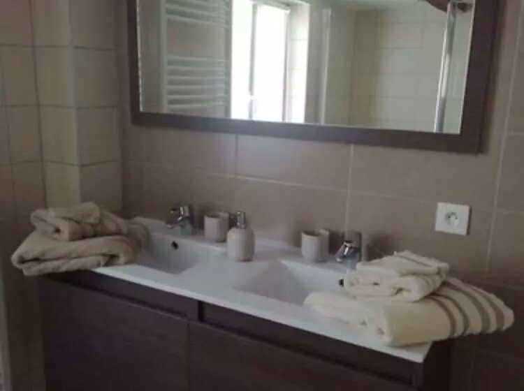 ペンション Chambre D'hotes L'ancienne Ecole