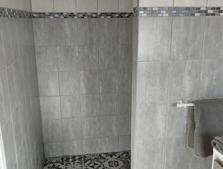 بنسيون L Amarante Chambres D Hôtes Villefranche De Panat