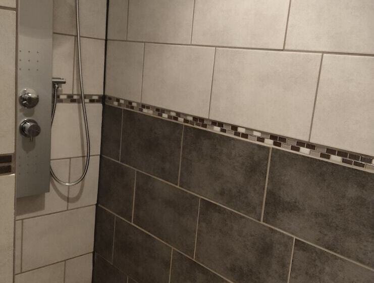 بنسيون L Amarante Chambres D Hôtes Villefranche De Panat