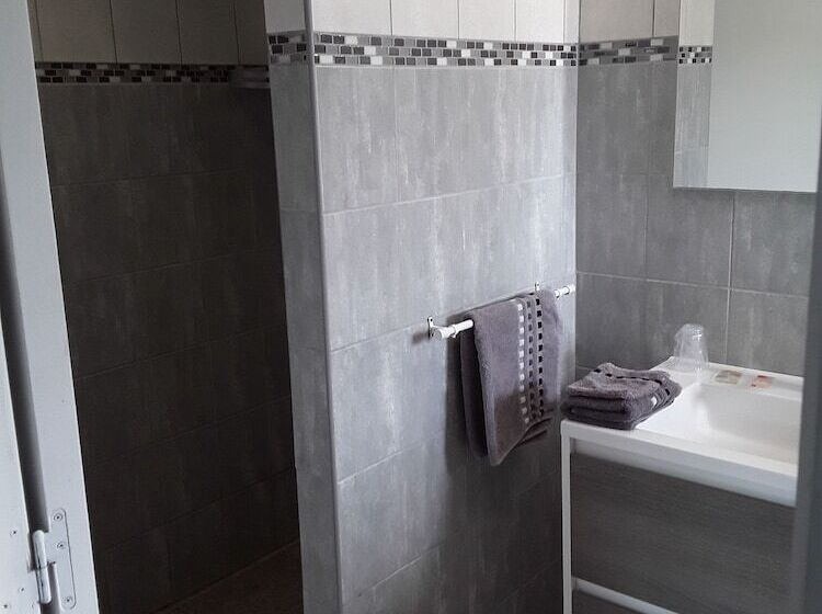 بنسيون L Amarante Chambres D Hôtes Villefranche De Panat