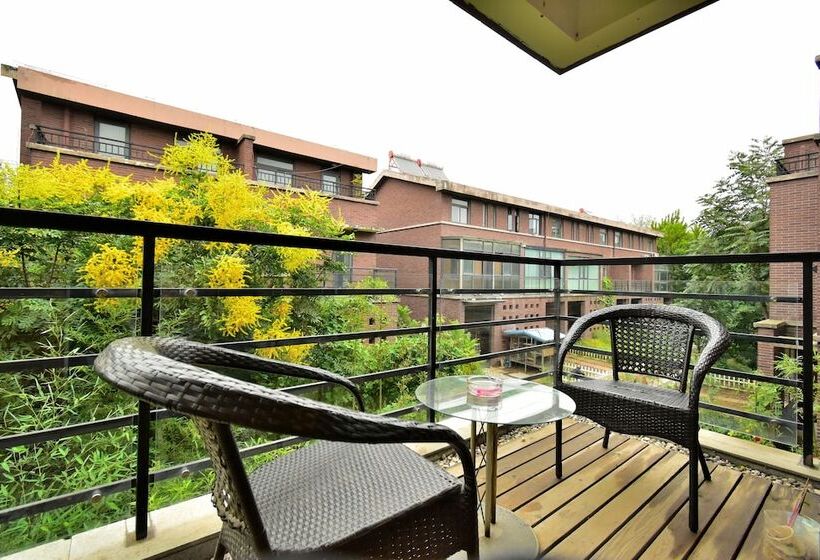 Пансион Yi Ming Shu Ju